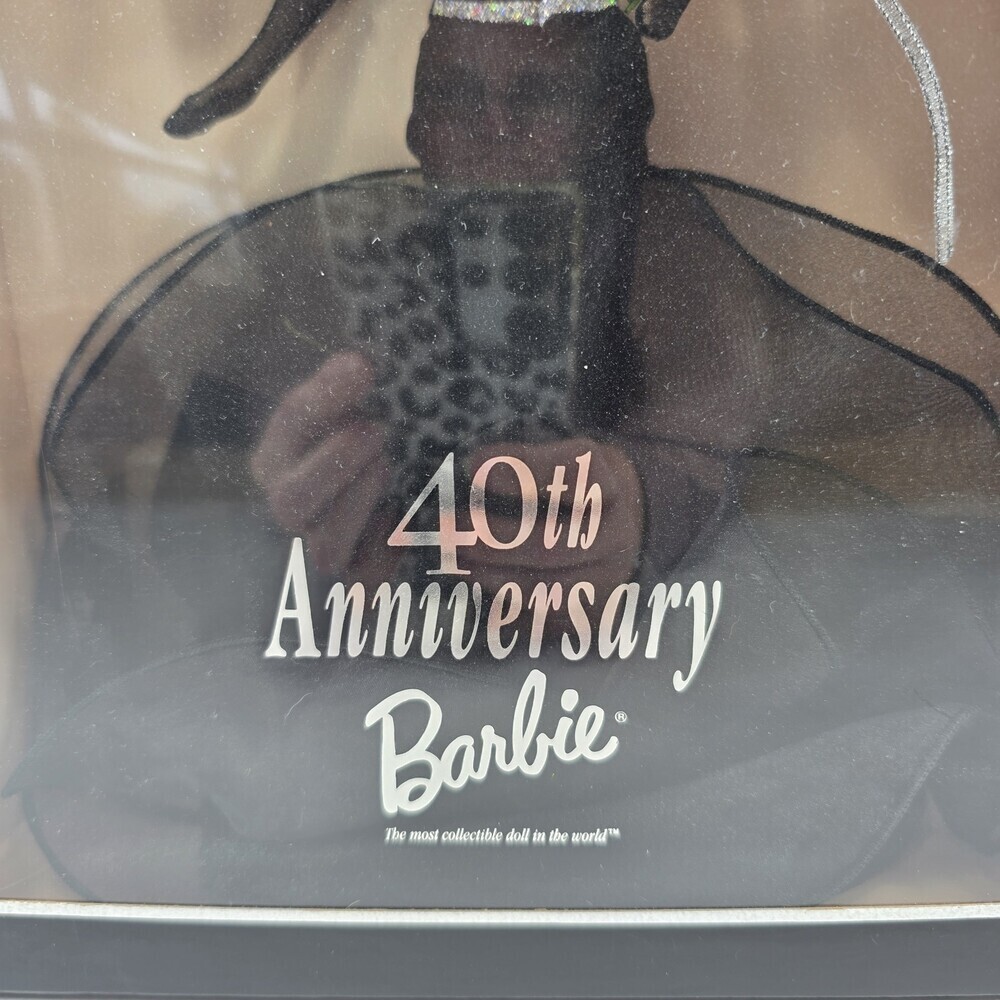 Barbie 40th Anniversary Collector Edition Doll NRFB Original Box Vintage Display - Picture 2 of 9